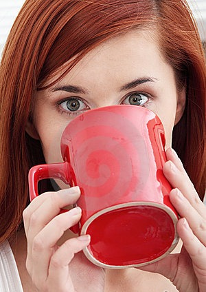 redhead-drinking-coffee