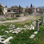 Römische Agora in Athen. [Bildnachweis: http://commons.wikimedia.org/wiki/File:Athens_Roman_Agora_4-2004_1.JPG]